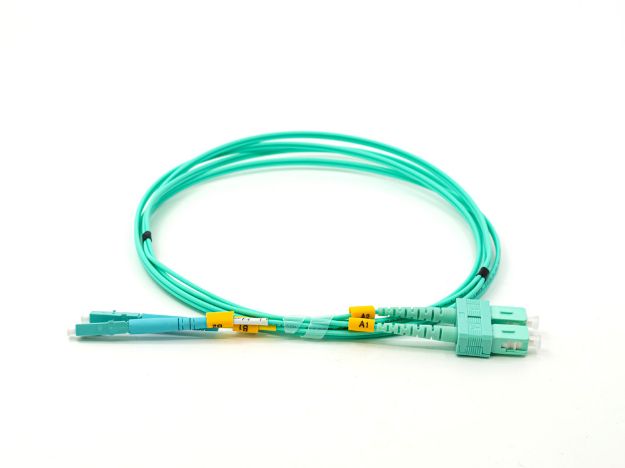 SC-LC OM3 MM Duplex PatchCord resmi